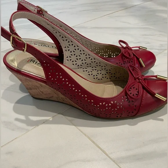 Wedge sling back shoes - Picture 3 of 7